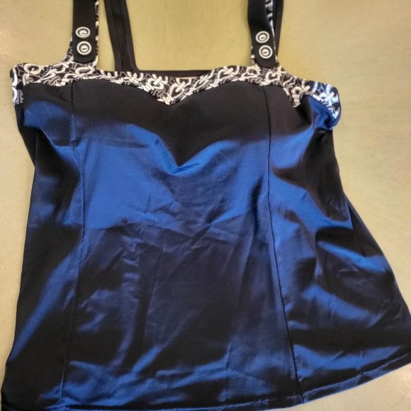 Plus Size Swim Suit Top  - 20W - Picture 3 of 4